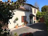 Maison à vendre à Curac, Charente - 251.450 € - photo 1