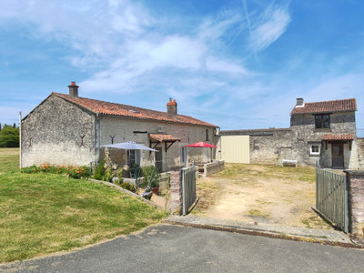 Maison à vendre à Prinçay, Vienne, Poitou-Charentes, avec Leggett Immobilier