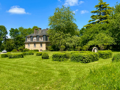 French property for sale in Tonquédec, Côtes-d'Armor - €989,000 - photo 4