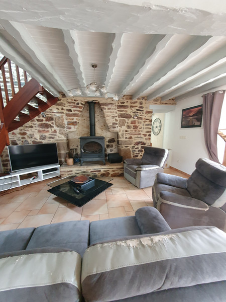 French property for sale in Béganne, Morbihan - €399,999 - photo 3