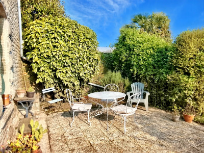 French property for sale in La Croix-Helléan, Morbihan - €165,000 - photo 2