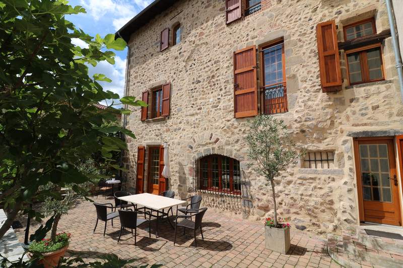 Propriété à vendre à Bournoncle-Saint-Pierre, Haute-Loire - 540 000 €