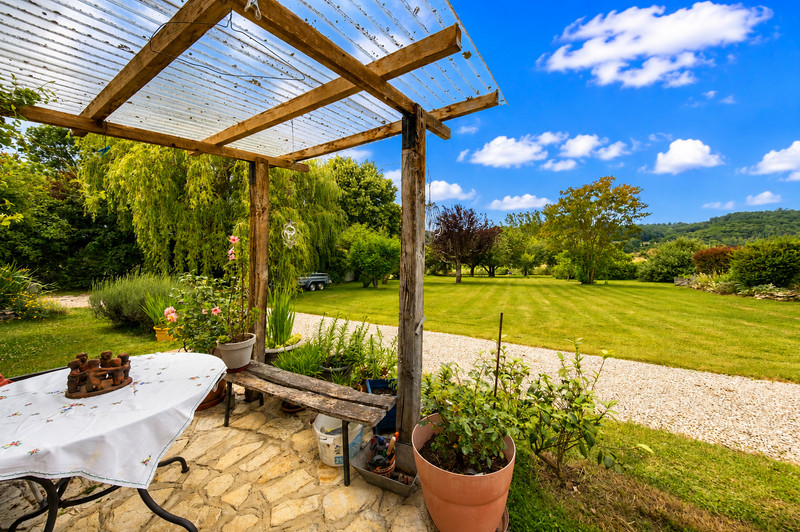 French property for sale in Lodes, Haute-Garonne - €349,000 - photo 2