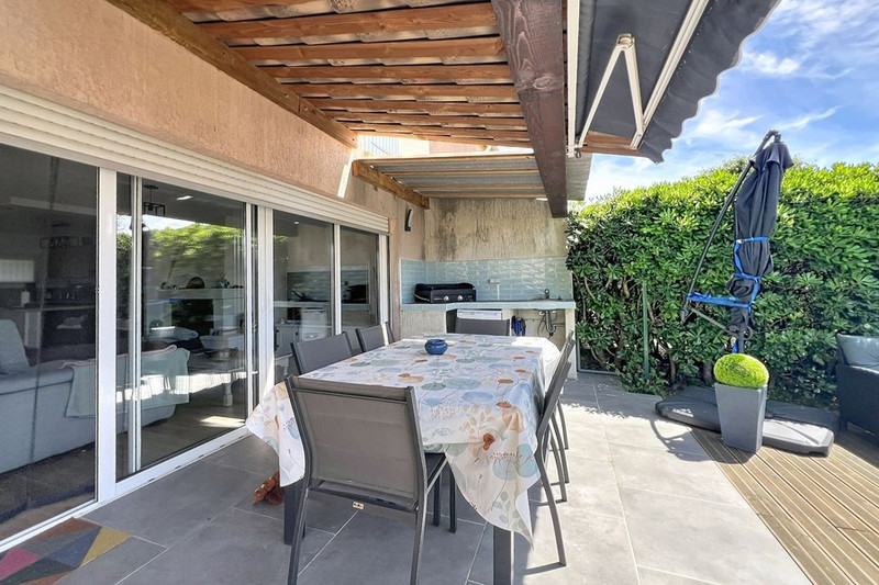 French property for sale in Grasse, Alpes-Maritimes - €572,000 - photo 3