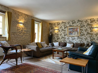 Maison à vendre à Saint-Georges-des-Agoûts, Charente-Maritime - 365.000 € - photo 4