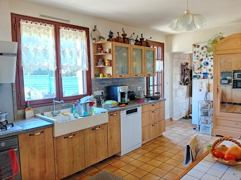 French property for sale in Saint-Martin-de-Mâcon, Deux-Sèvres - €250,000 - photo 2