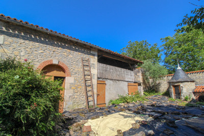 French property for sale in Mazerolles, Vienne - €25,000 - photo 4