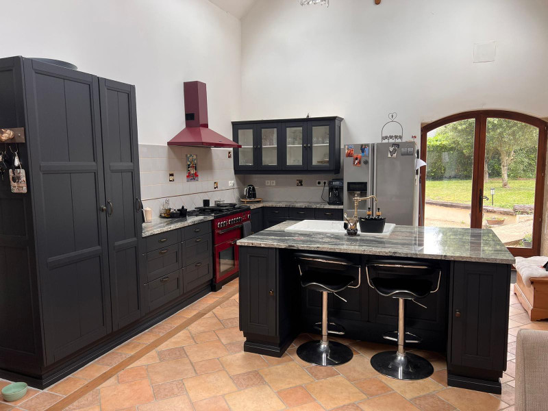 French property for sale in Noyant-Villages, Maine-et-Loire - €455,000 - photo 4