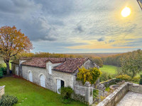 Maison à vendre à Cremps, Lot - 740.000 € - photo 4