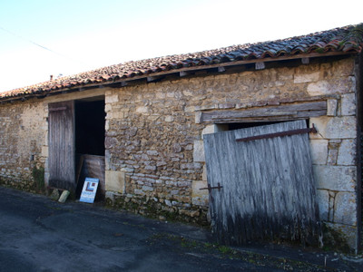 Grange à vendre à Savigné, Vienne, Poitou-Charentes, avec Leggett Immobilier