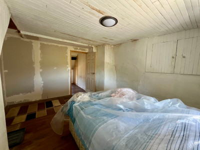 French property for sale in Lannédern, Finistère - €43,400 - photo 8