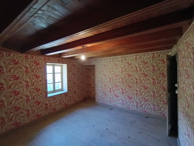 French property for sale in Auzances, Creuse - €109,000 - photo 8