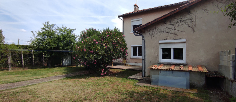 French property for sale in Ruffec, Charente - &#8364;126,440 - photo 10