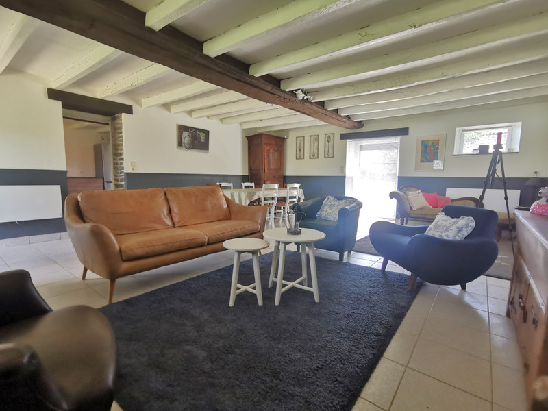 French property for sale in Saint-Martin-sur-Oust, Morbihan - €160,000 - photo 1