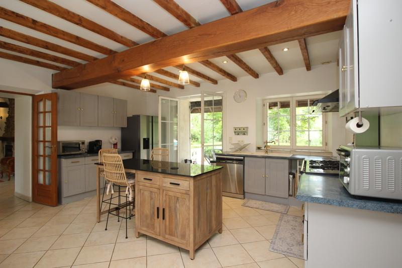 French property for sale in Perrusson, Indre-et-Loire - €670,000 - photo 2