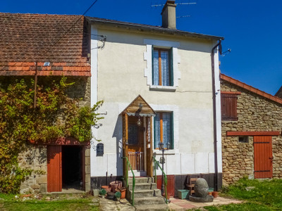 Maison à vendre à Saint-Germain-Beaupré, Creuse, Limousin, avec Leggett Immobilier