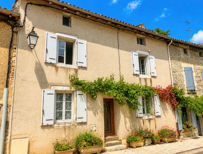 house for sale in Charente
