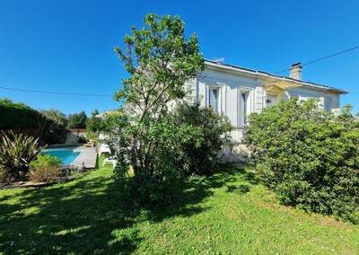 Maison à vendre à MARGAUX, Gironde, Aquitaine, avec Leggett Immobilier