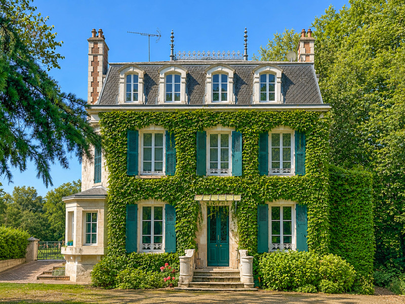 chateau à vendre à Centre-Val de Loire