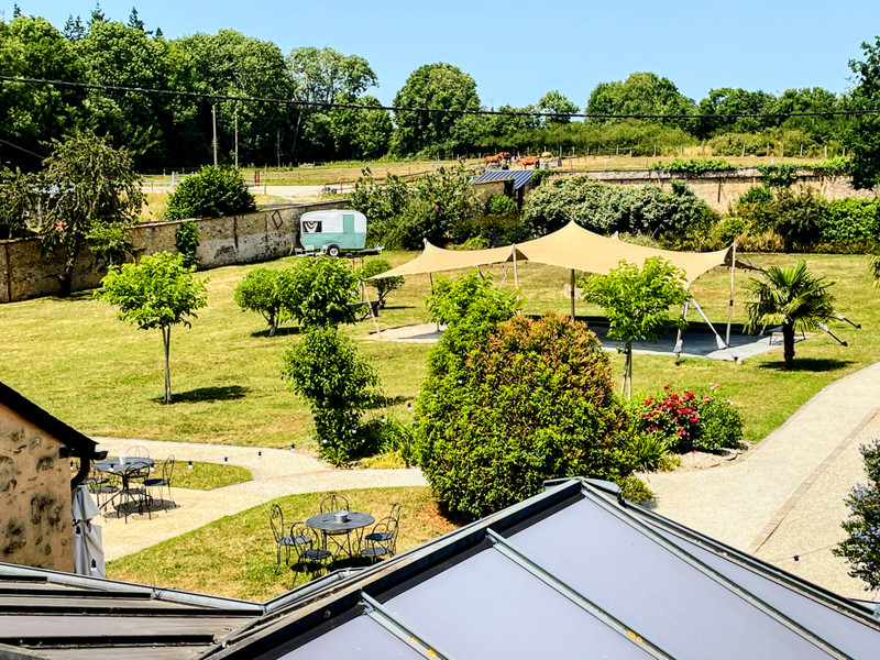 Propriété à vendre à Fresnay-sur-Sarthe, Sarthe - 1 802 000 €