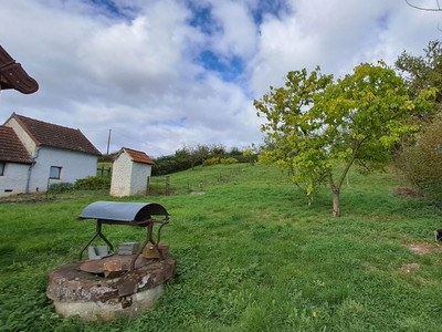 French property for sale in Vaumas, Allier - €99,660 - photo 1