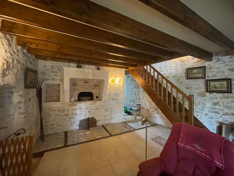 French property for sale in Verteillac, Dordogne - €250,000 - photo 4