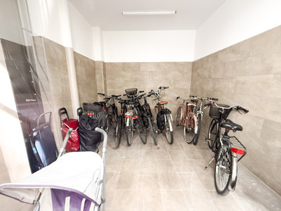 French property for sale in Paris, Paris - €688,000 - photo 14