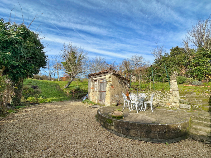French property for sale in Bonnes, Charente - €150,000 - photo 7