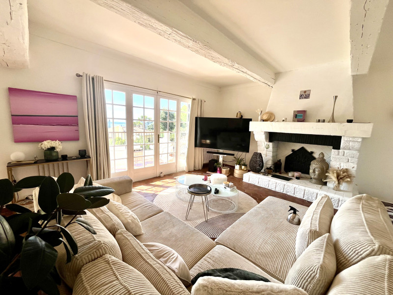 French property for sale in Roquebrune-sur-Argens, Var - €1,290,000 - photo 4