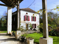 Maison à vendre à Blanzaguet-Saint-Cybard, Charente - 329 000 € - photo 3