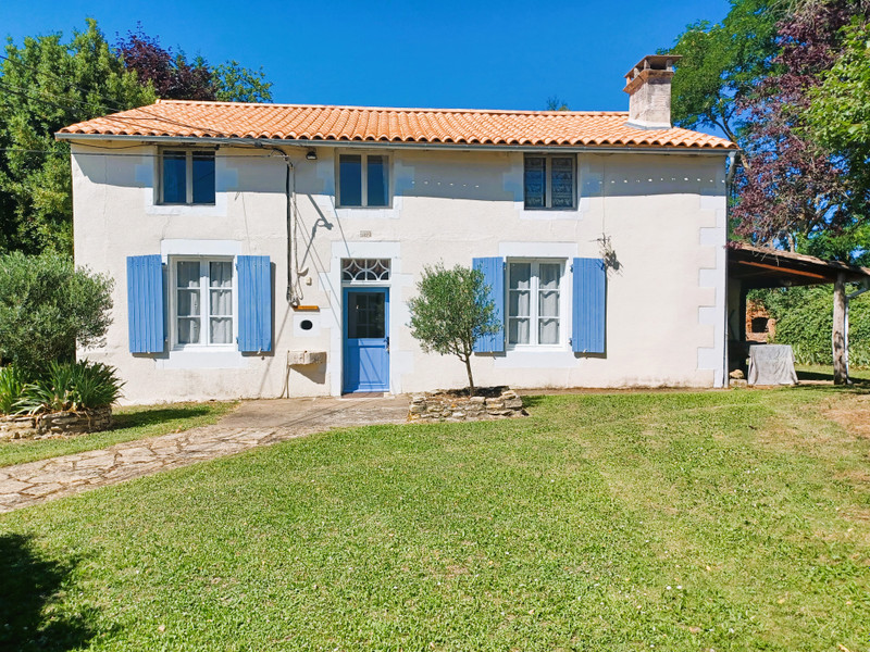 Maison à vendre à Caunay, Deux-Sèvres - 344 500 € - photo 1