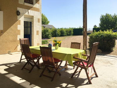 French property for sale in Jaulnay, Indre-et-Loire - €293,000 - photo 2