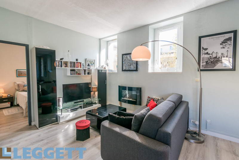 Apartment for sale in Carcassonne Aude Delightfully charming apartment with a private garden