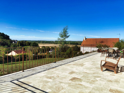 French property for sale in Mareuil-sur-Cher, Loir-et-Cher - €438,000 - photo 1