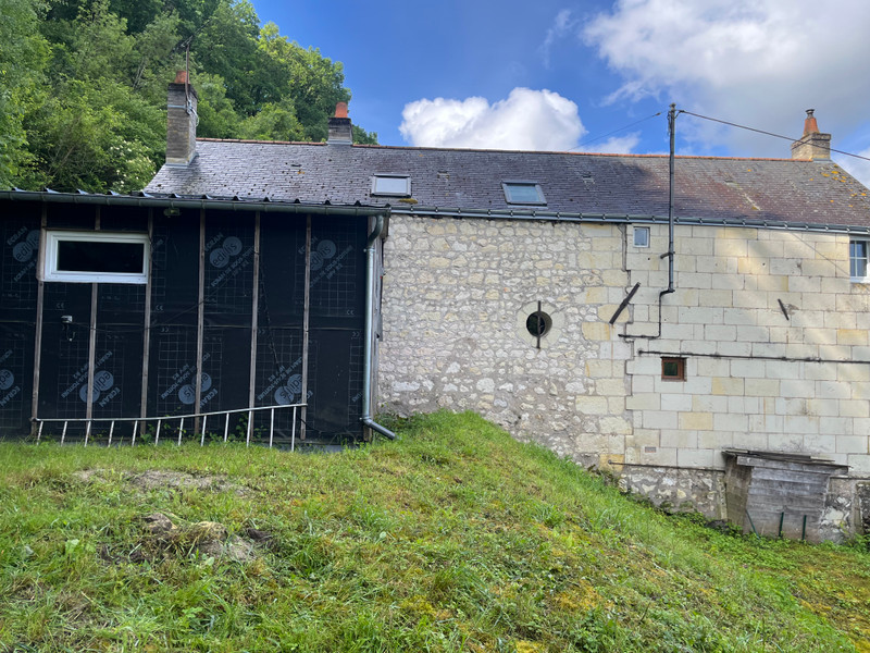 French property for sale in Huismes, Indre-et-Loire - €244,400 - photo 9