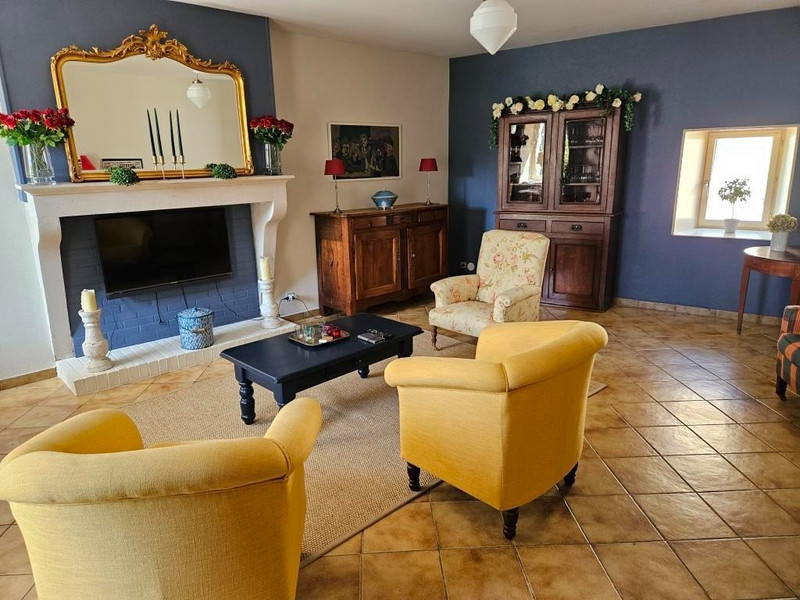 French property for sale in Stigny, Yonne - €249,000 - photo 4