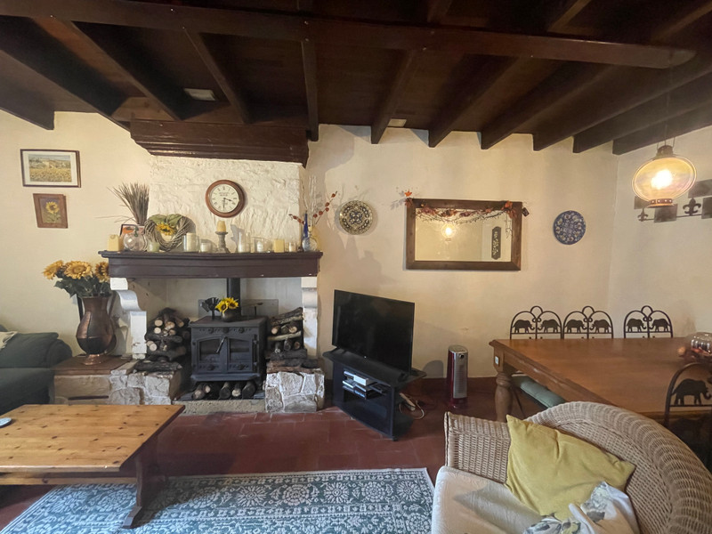 French property for sale in Romazières, Charente-Maritime - €141,700 - photo 1
