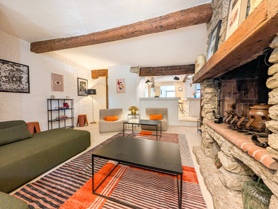 French property for sale in Carcassonne, Aude - €430,000 - photo 2