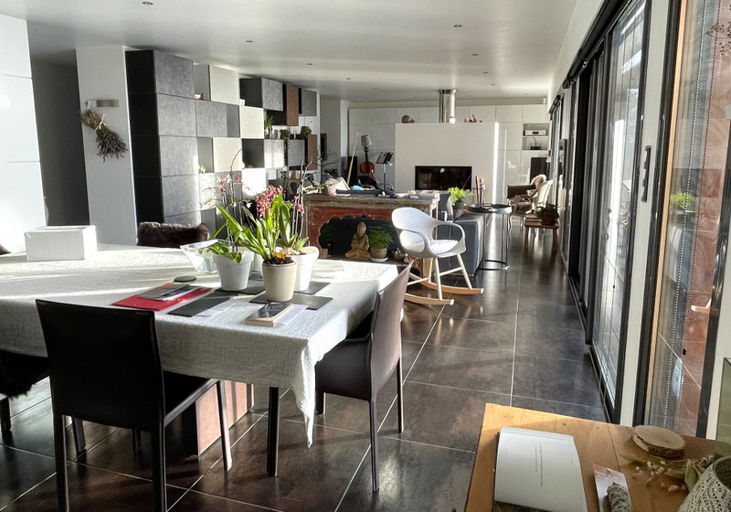 Propriété à vendre à Neuvic, Corrèze - 988 000 €