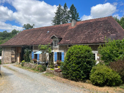 Maison à vendre à Chalais, Dordogne, Aquitaine, avec Leggett Immobilier