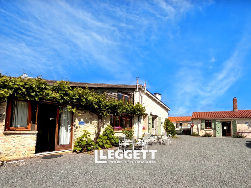 Maison 19 pièce(s), PUYRAVAULT