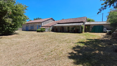 Maison à vendre à La Tour-Blanche-Cercles, Dordogne, Aquitaine, avec Leggett Immobilier