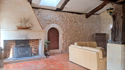 French property for sale in La Lande-de-Fronsac, Gironde - €339,200 - photo 1