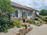 Maison à vendre à Chabanais, Charente - 158.000 € - photo 15