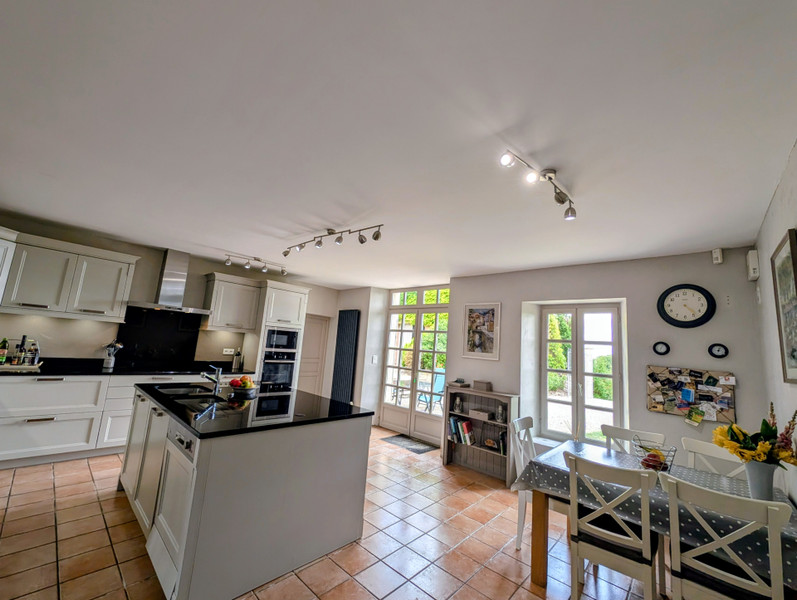 French property for sale in Cahuzac-sur-Vère, Tarn - €875,000 - photo 5