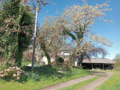Maison à vendre à Marcillac-la-Croisille, Corrèze, Limousin, avec Leggett Immobilier