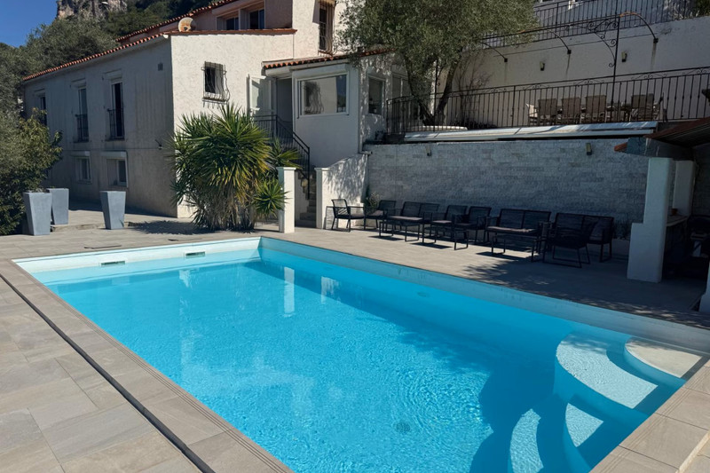 Propriété à vendre à Gilette, Alpes-Maritimes - 679 000 €