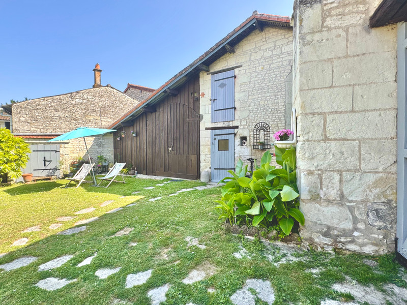 French property for sale in Prinçay, Vienne - €248,500 - photo 2