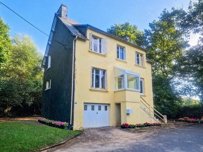Maison à vendre à Maël-Carhaix, Côtes-d'Armor, Bretagne, avec Leggett Immobilier