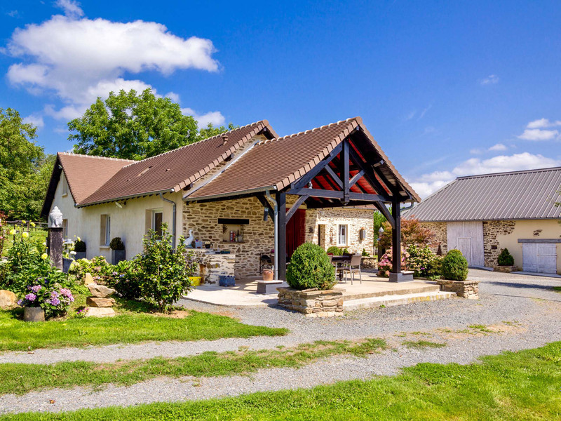 French property for sale in Ségur-le-Château, Corrèze - &#8364;945,000 - photo 2